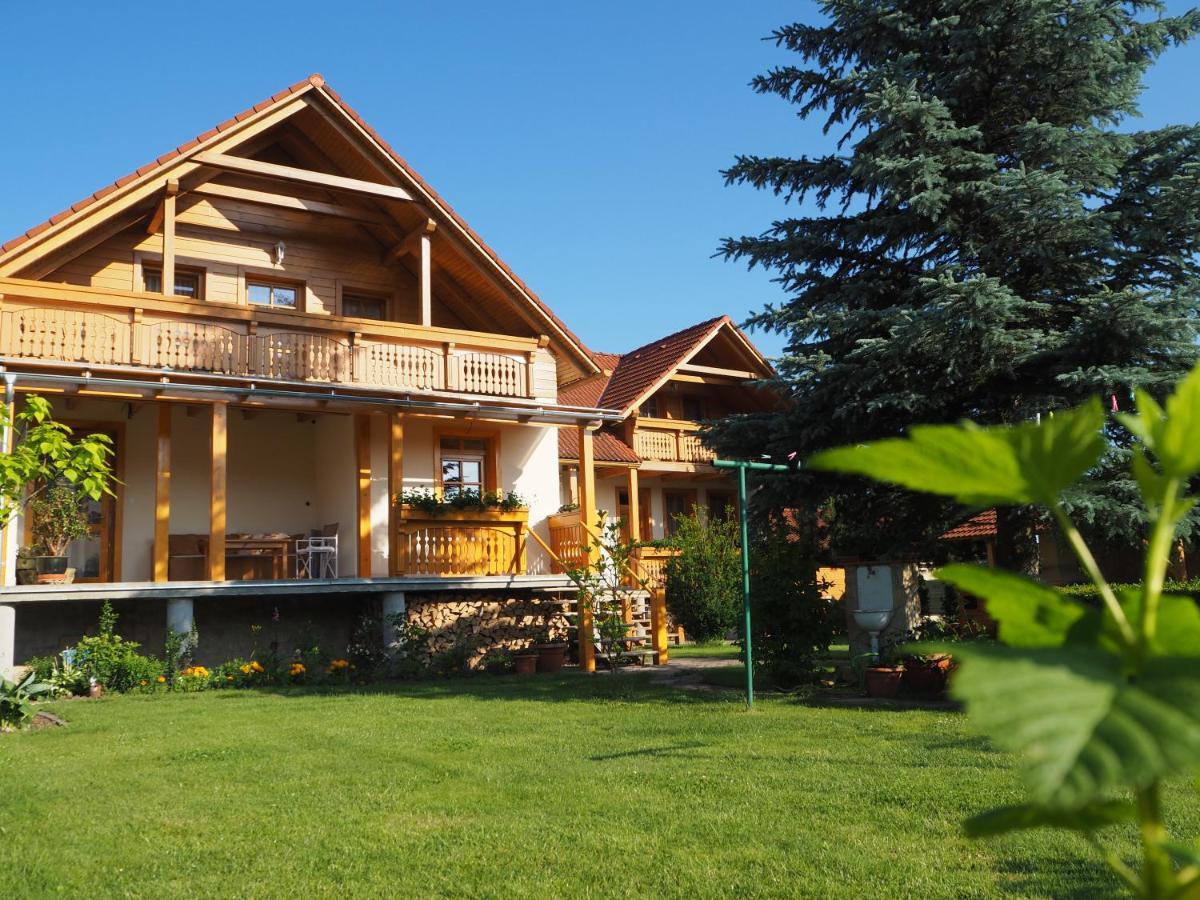 Hotel Privat Alenka Liptovský Mikuláš Esterno foto