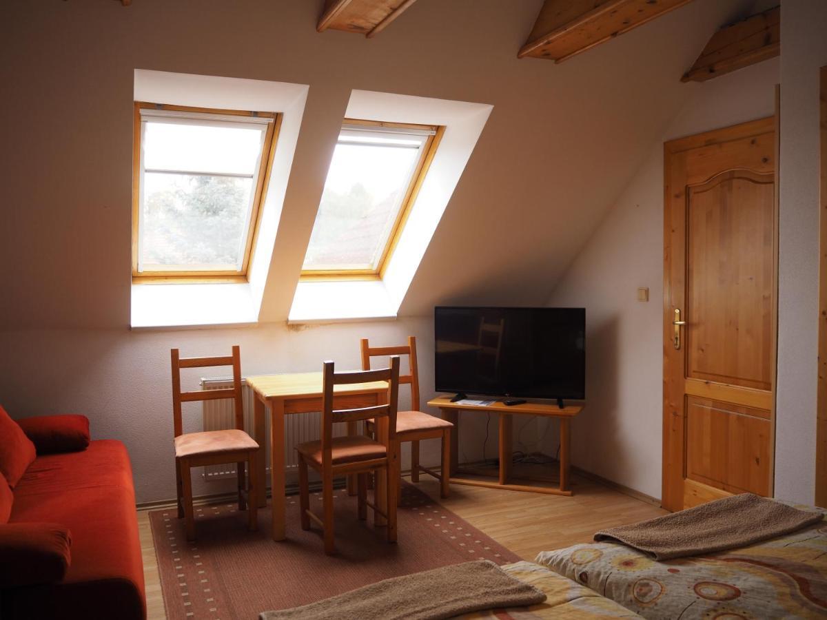 Hotel Privat Alenka Liptovský Mikuláš Esterno foto
