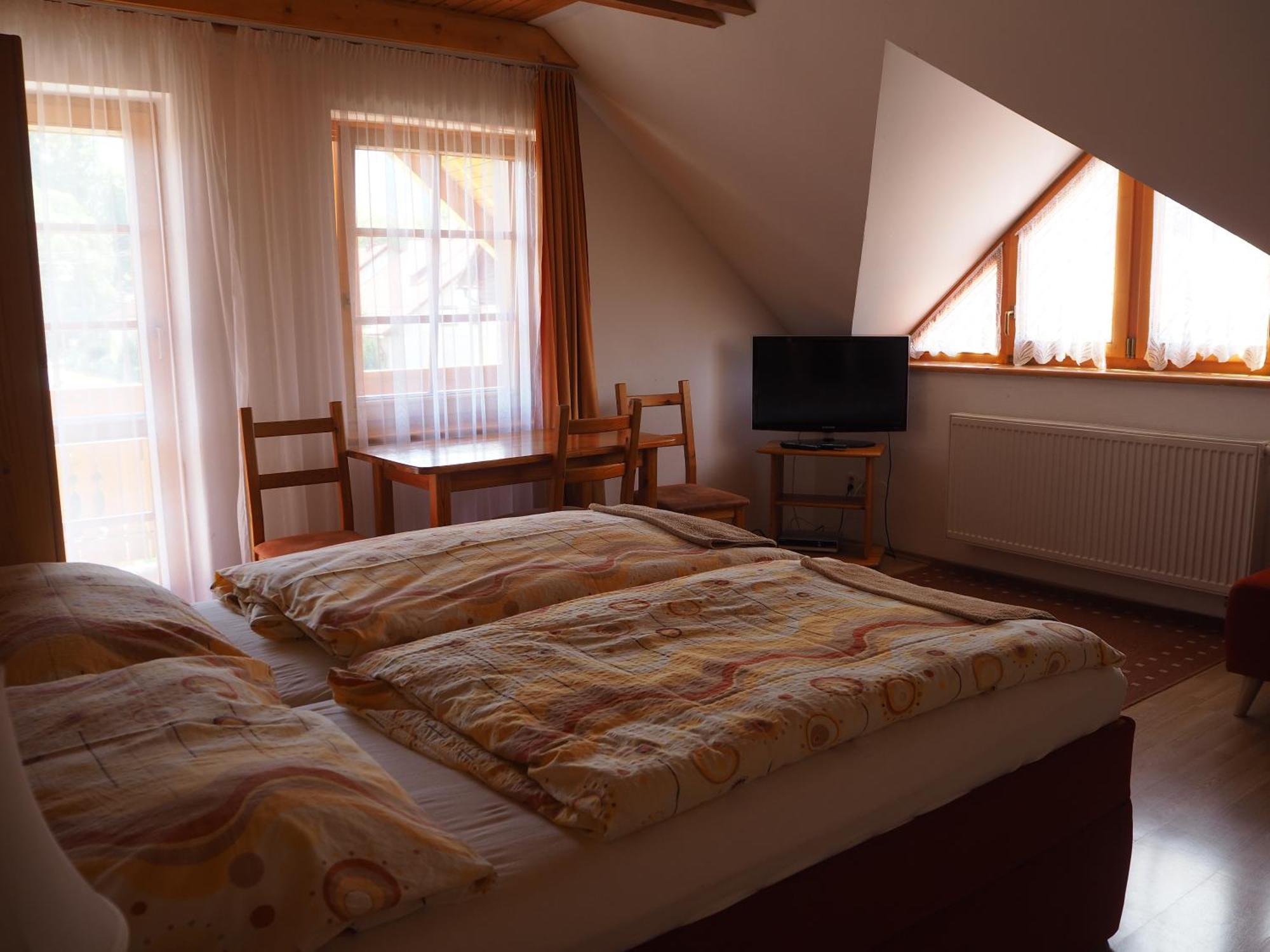 Hotel Privat Alenka Liptovský Mikuláš Esterno foto